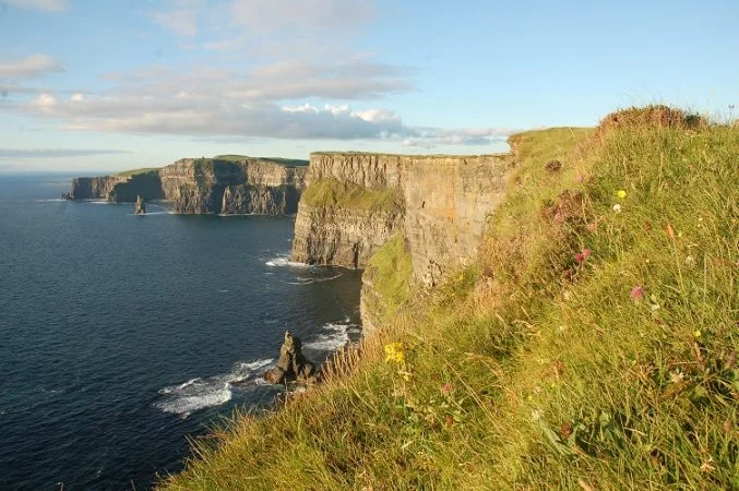 Cliffs north with OBriens Tower