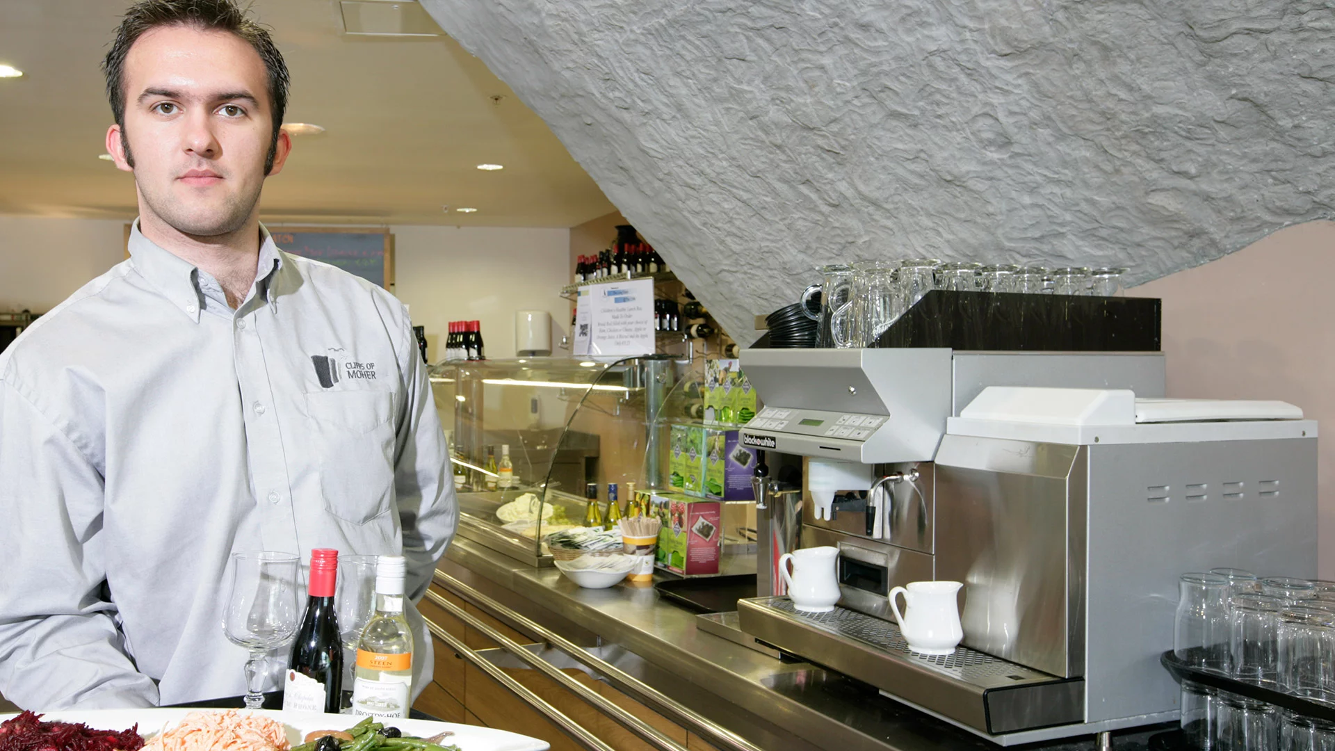 cliffs cafe waiter